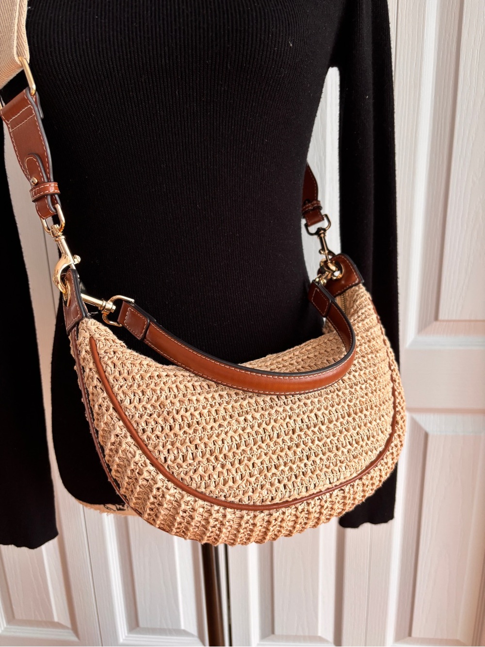 Zara Woven Straw Crescent Shoulder Bag - Picture 2 of 5
